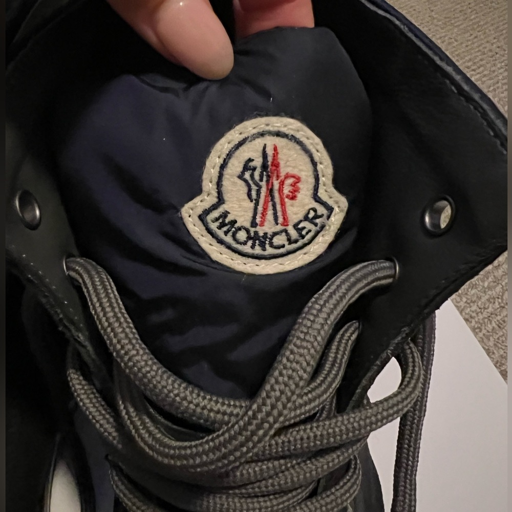 Moncler Men’s New Vancouver Shoes size US 41 - Picture 2 of 10